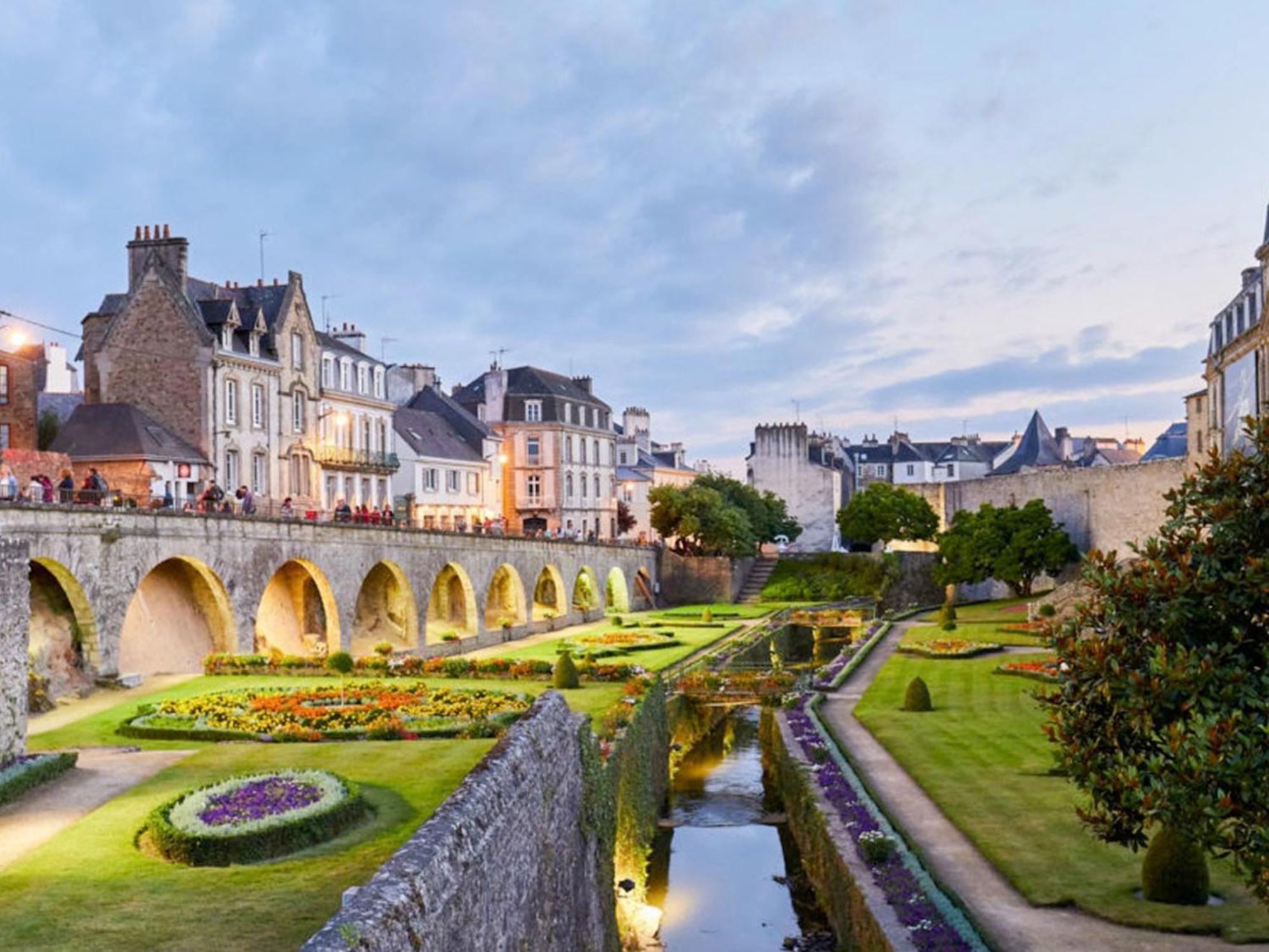 Ibis Budget Vannes Exterior photo